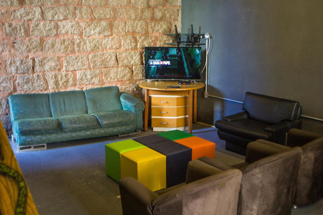 Eco Box Hostel Флорианополис Экстерьер фото